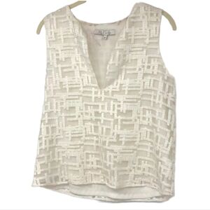 ALEXIS white on white lace  basket weave pattern V neck crop top lined SP